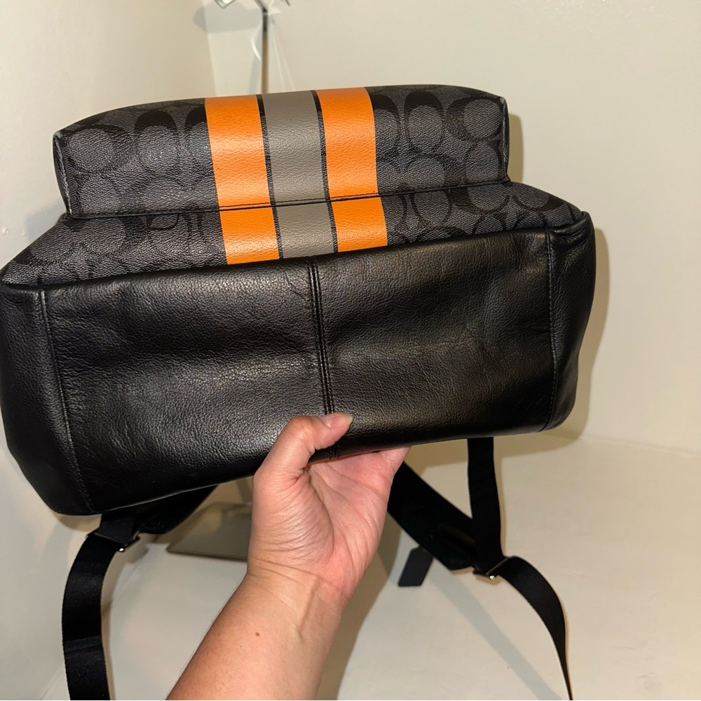 Coach Men's West Backpack In Signature Canvas VARSITY CHARCOAL & ORANGE - Picture 13 of 17